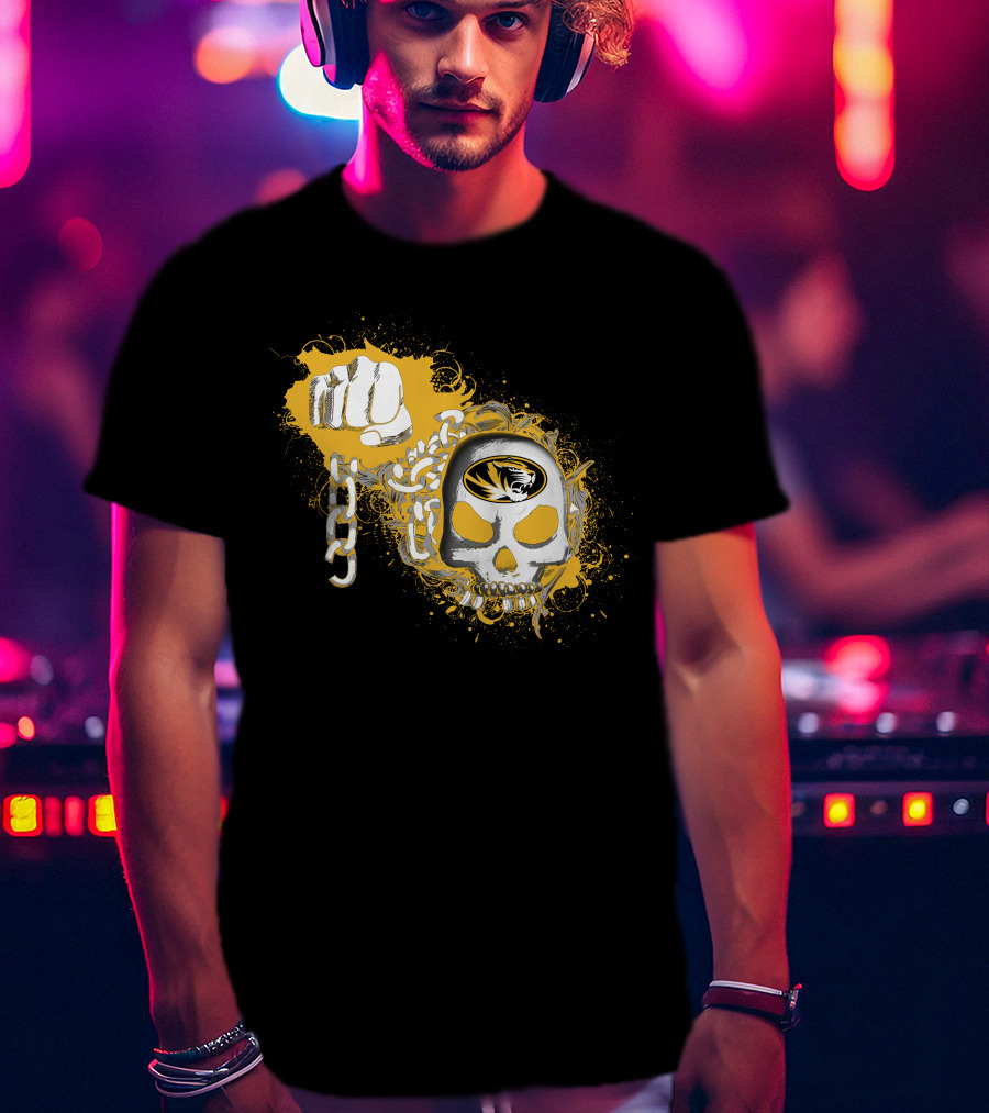 Missouri Tigers Skull Fist Chain Emblem T-Shirt