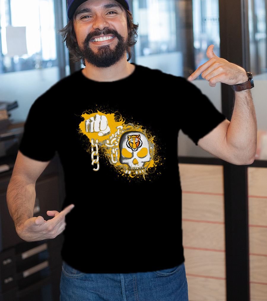 Depauw Tigers Skull And Chain T-Shirt