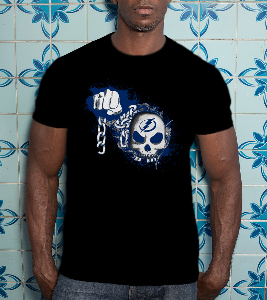 Tampa Bay Lightning Skull And Fist With Chain T-Shirt