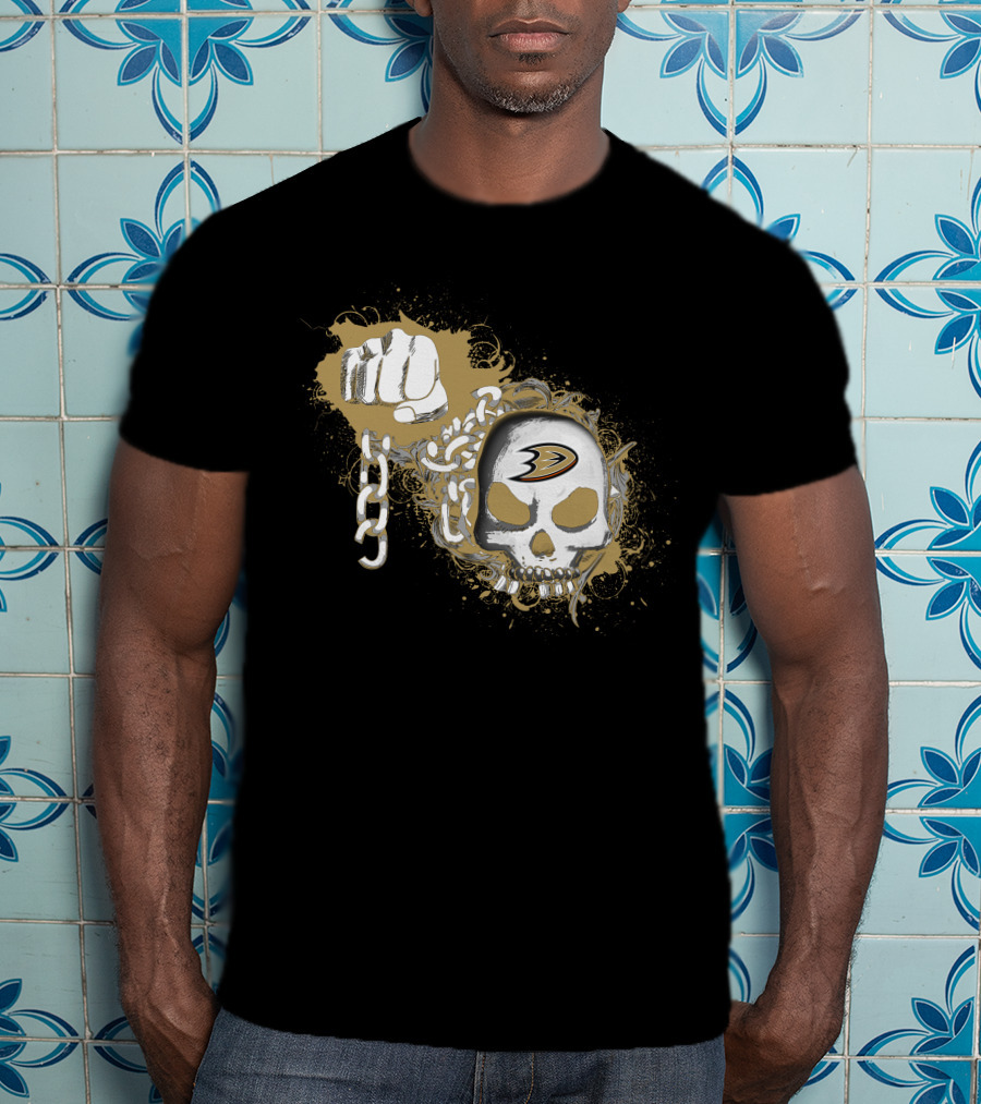 Anaheim Ducks Skull Fist Chain T-Shirt