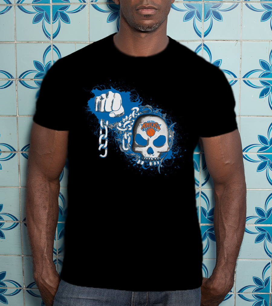 New York Knicks Skull Fist Chain T-Shirt