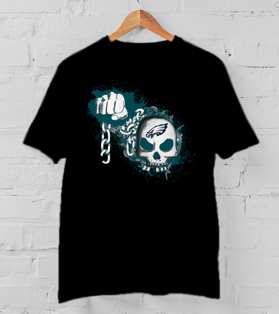 Philadelphia Eagles Skull And Chain Fist T-Shirt