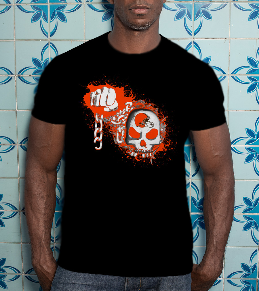 Cleveland Browns Skull Helmet Fist Chains T-Shirt