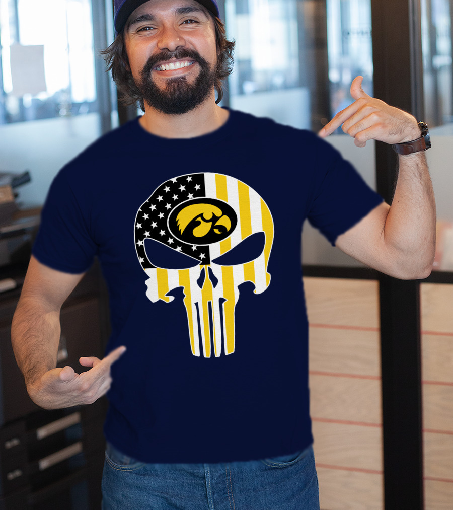 Iowa Hawkeyes The Punisher American Flag Skull T-Shirt