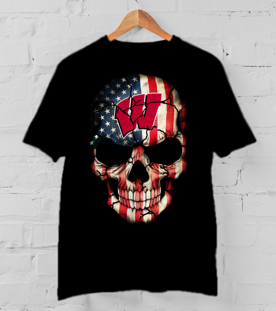 Wisconsin Badgers American Flag Skull W T-Shirt