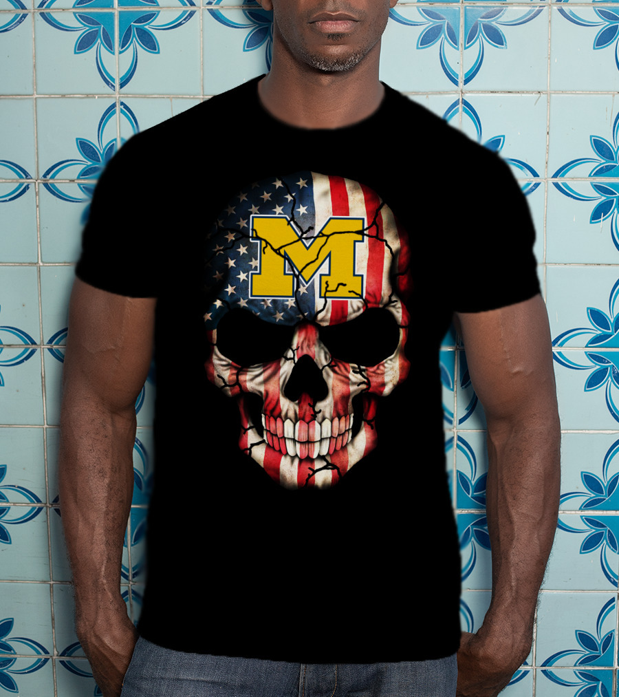 Michigan Wolverines American Flag Skull 67 T-Shirt