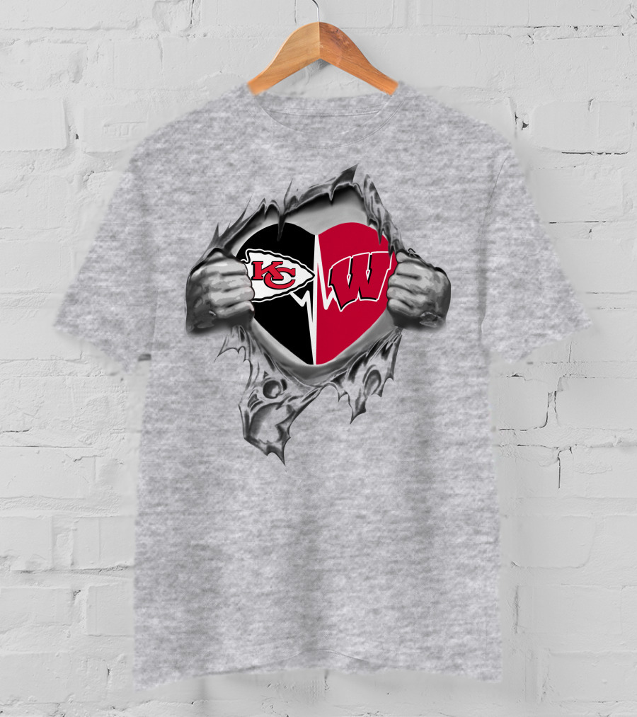 Chiefs Wisconsin Badgers Heart Held In Hands T-Shirt