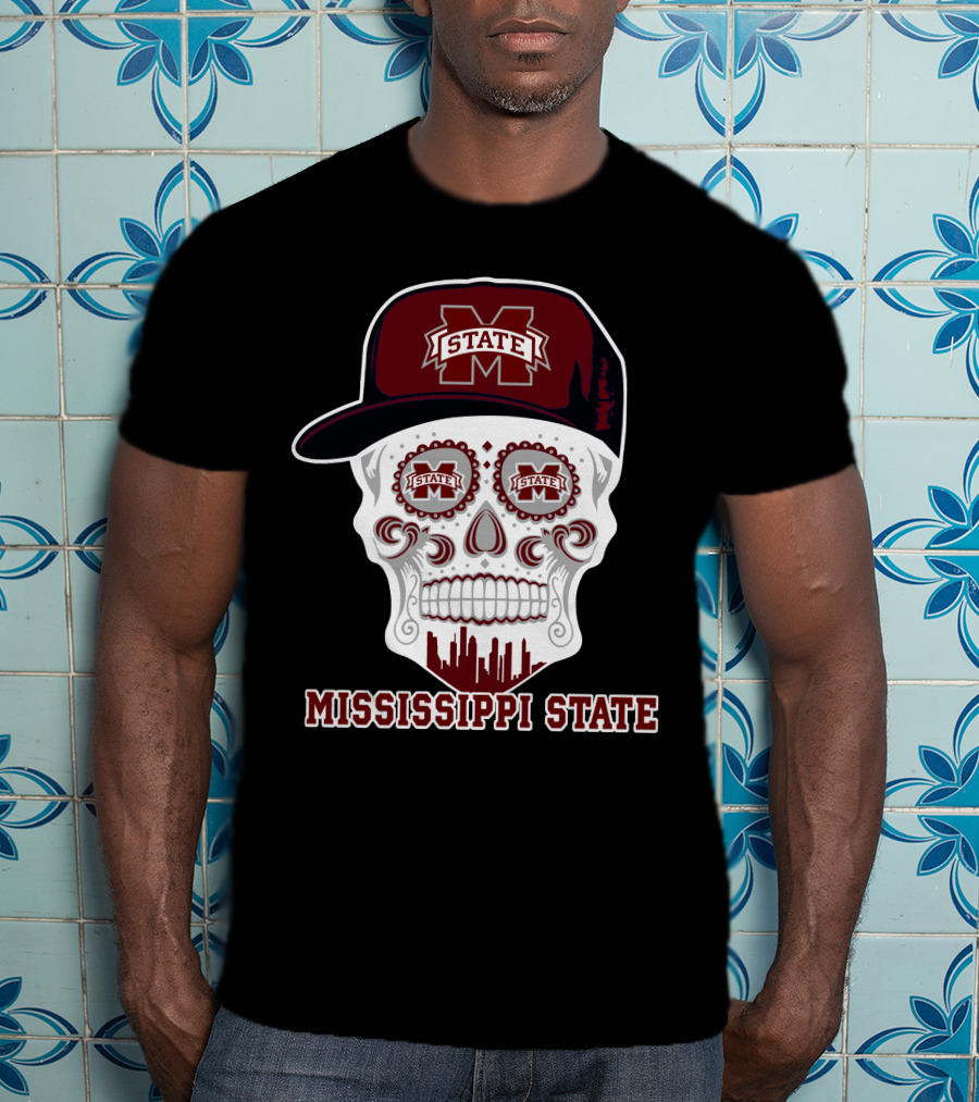 Mississippi State Bulldogs Skull With Hat 93 T-Shirt