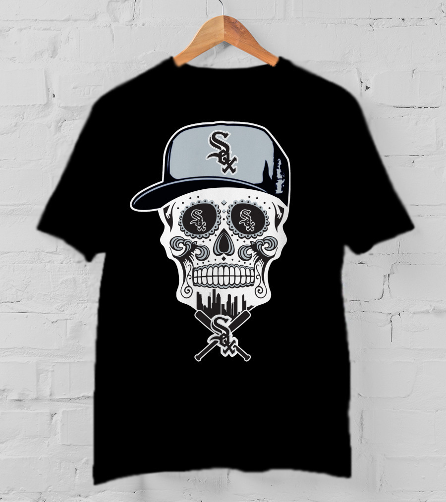 Chicago White Sox Skull With Cap And Crossed Bats T-Shirt