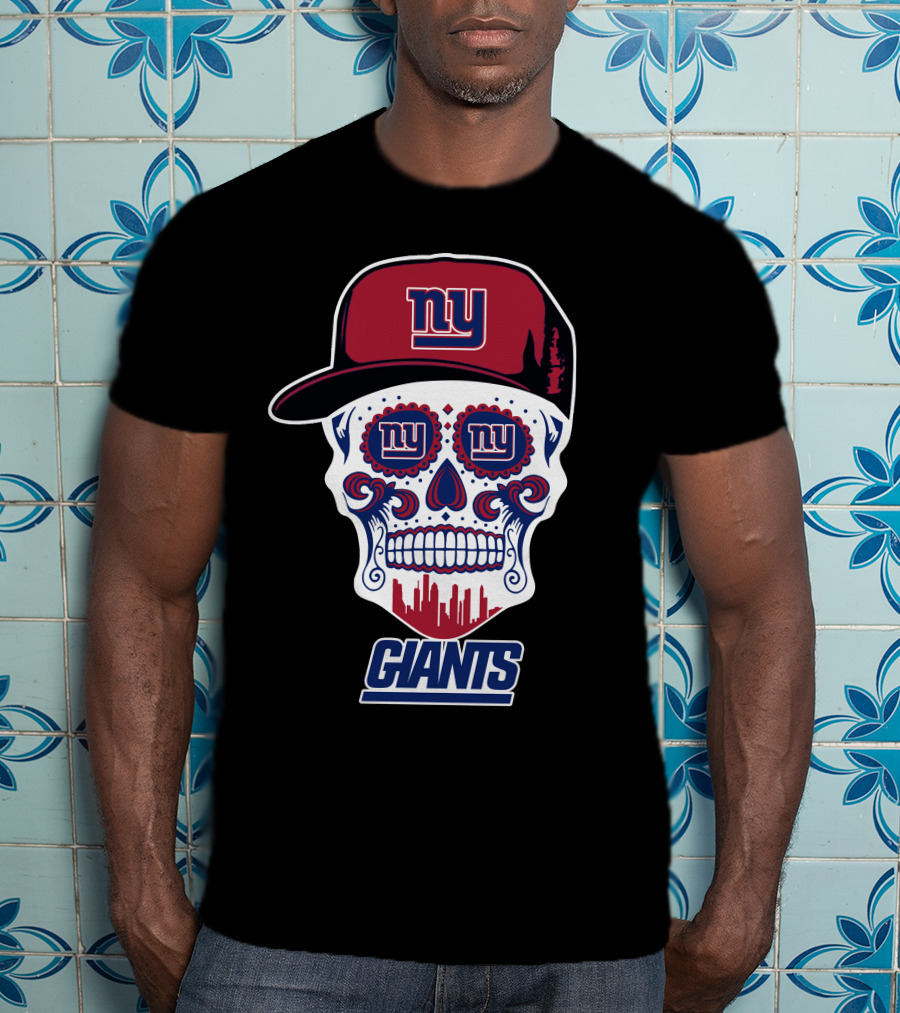 New York Giants Skull Cap City Silhouette Funny T-Shirt