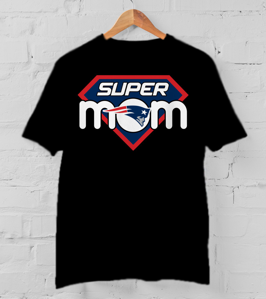 Super Mom New England Patriots Logo Inspired T-Shirt