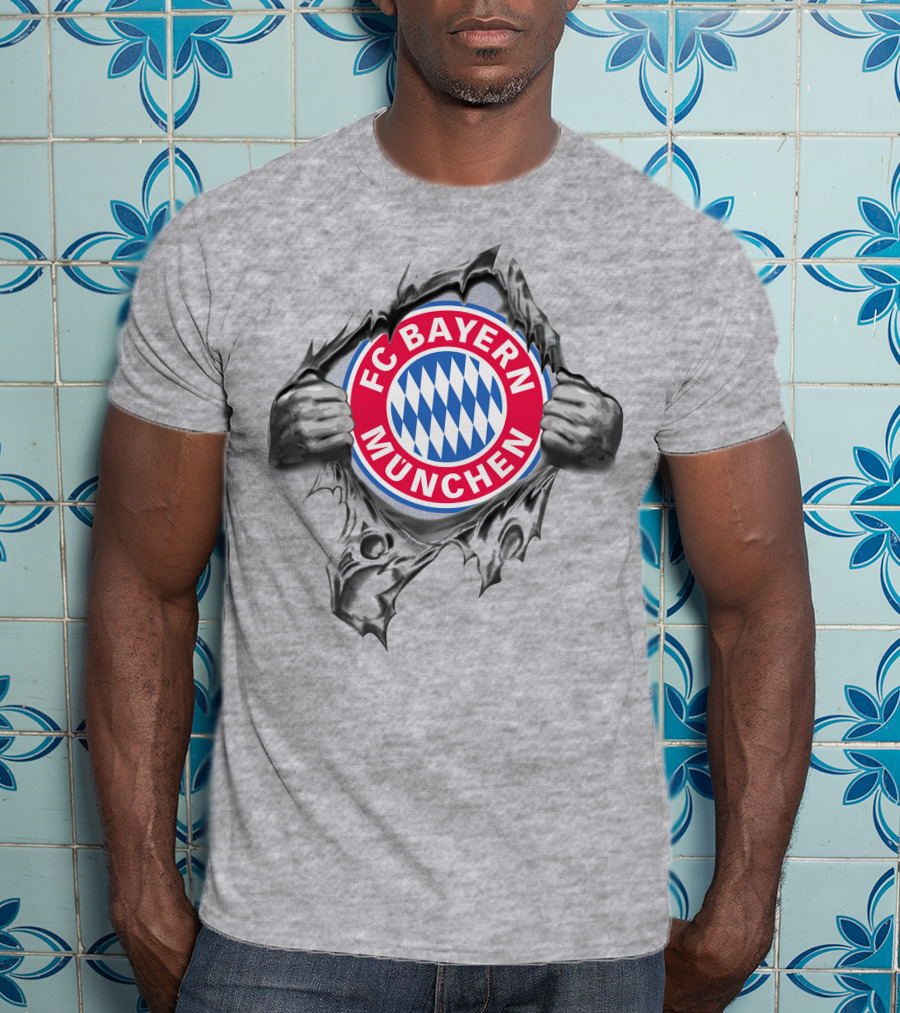 Fc Bayern München Super Fan Crest T-Shirt