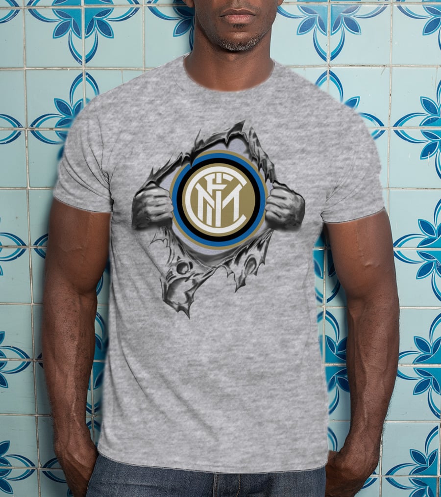 Inter Milan Super Fan 296 Iconic Club Logo Tear T-Shirt