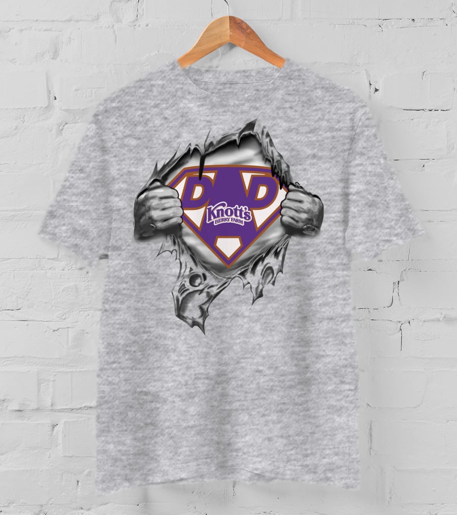 Knotts Berry Farm Super Dad Shield Emblem 446 T-Shirt