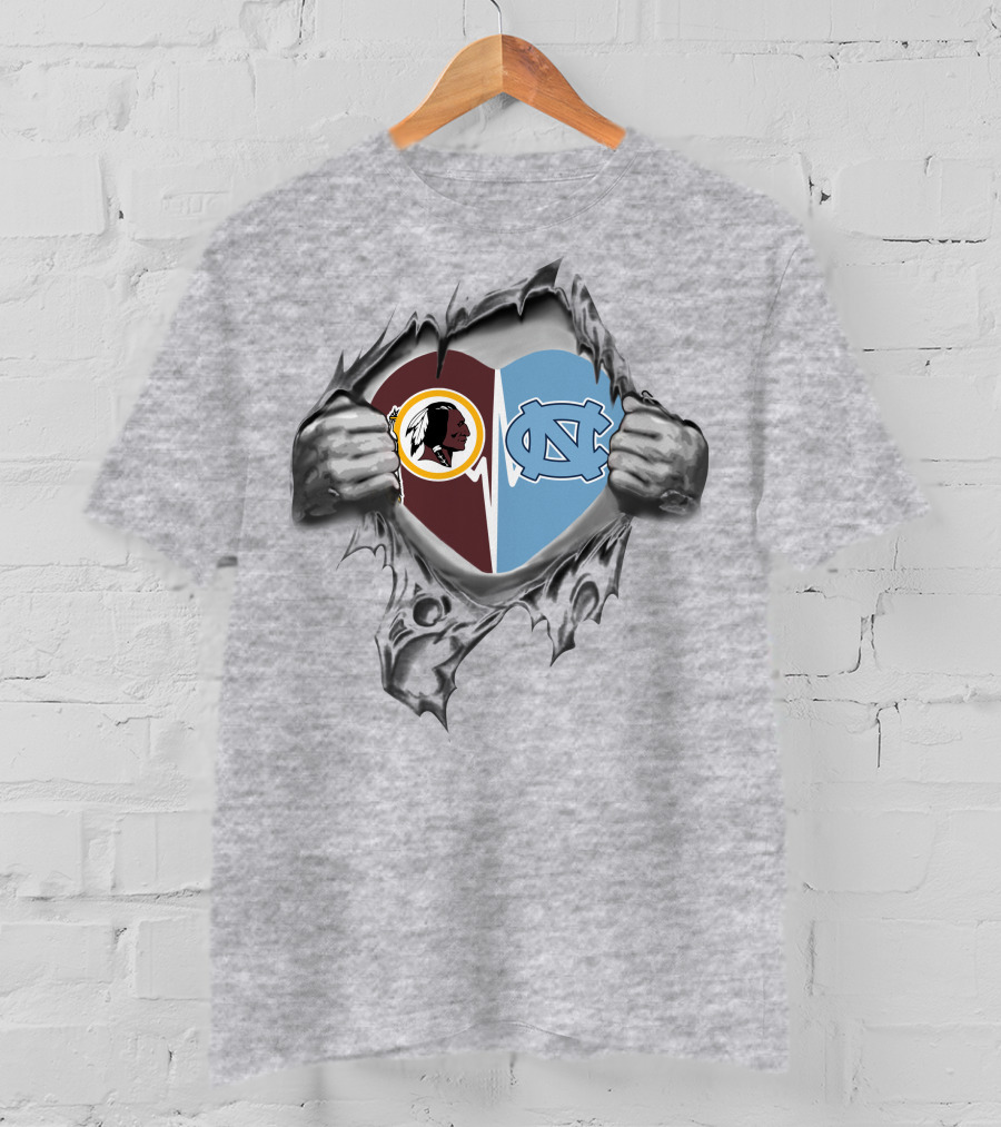 Redskins North Carolina Tar Heels Heart Split شعارين فريقين رعشتين Pltster معينة T-Shirt