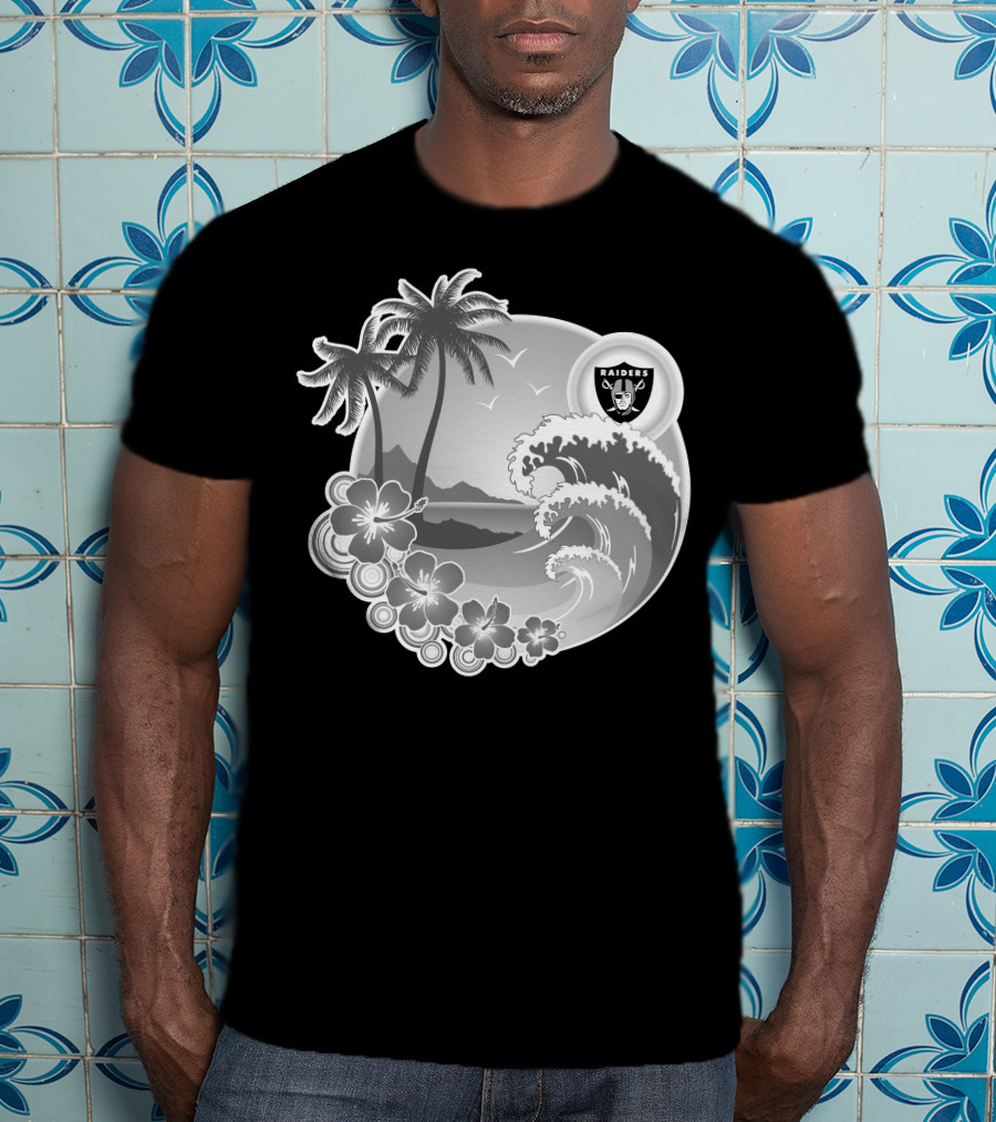 Las Vegas Raiders Happy Holidays Beach Scene With Palm Trees And Waves T-Shirt