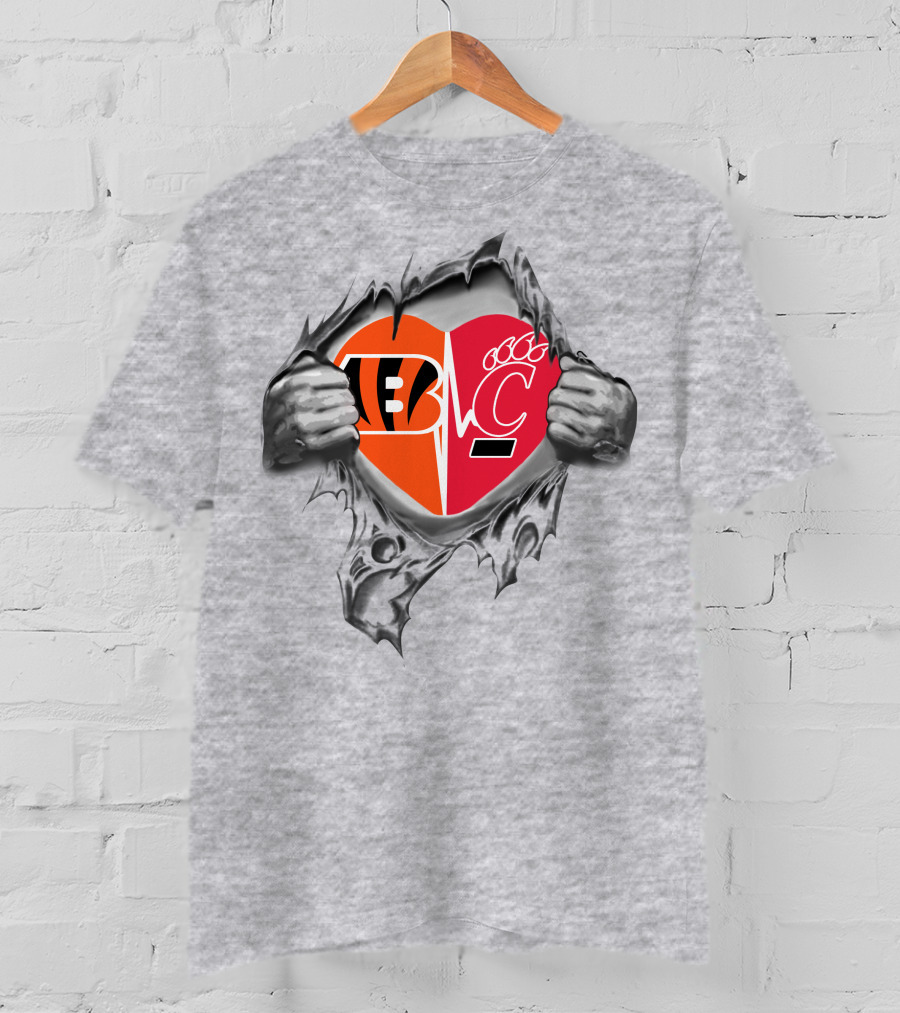 Cincinnati Bengals Bearcats Split Heart 278 It's In My Heart T-Shirt