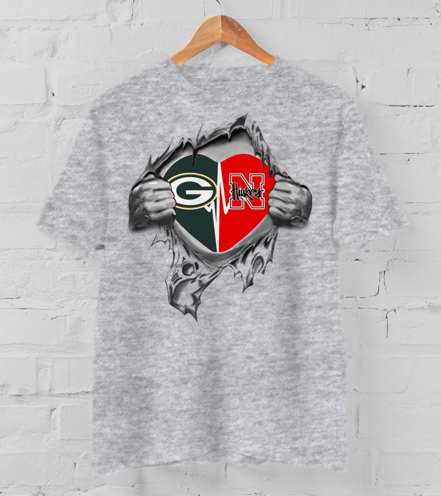 Packers Nebraska Cornhuskers Heart Hands Tearing T-Shirt