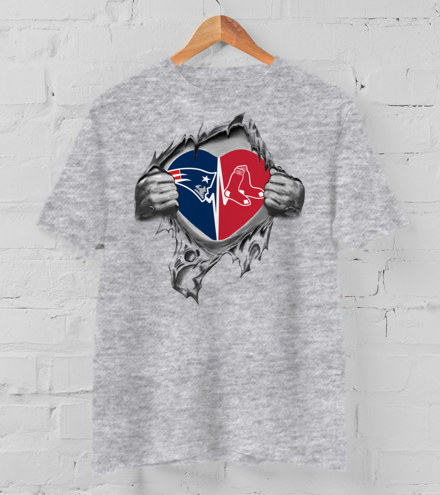 '93 Patriots Red Sox Heart Emblem Patriots Logo Red Sox Socks Fans T-Shirt