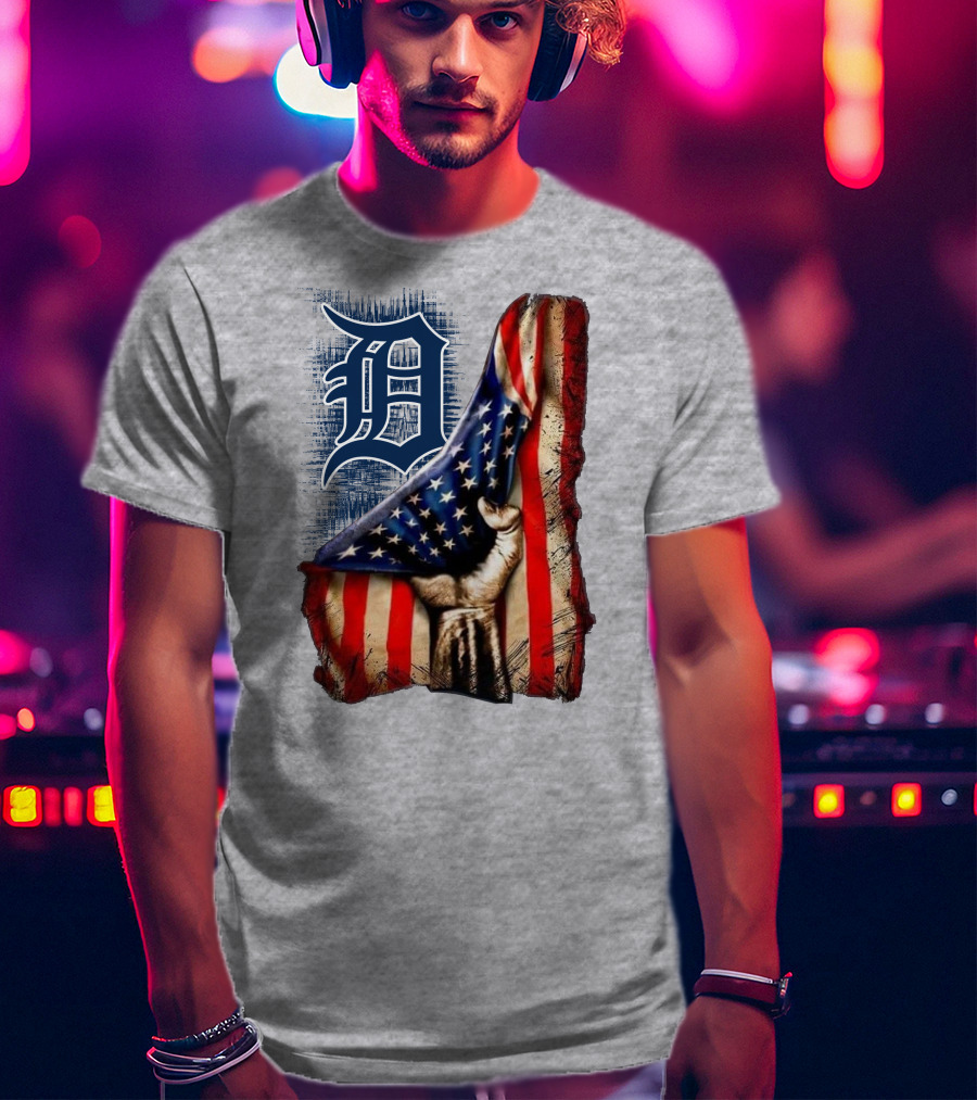 Detroit Tigers American Flag Patriotic Design 230 T-Shirt