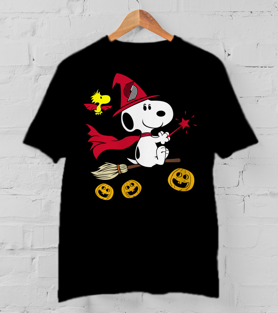 Portland Trail Blazers Happy Halloween Snoopy Witch Broom Woodstock Pumpkins T-Shirt