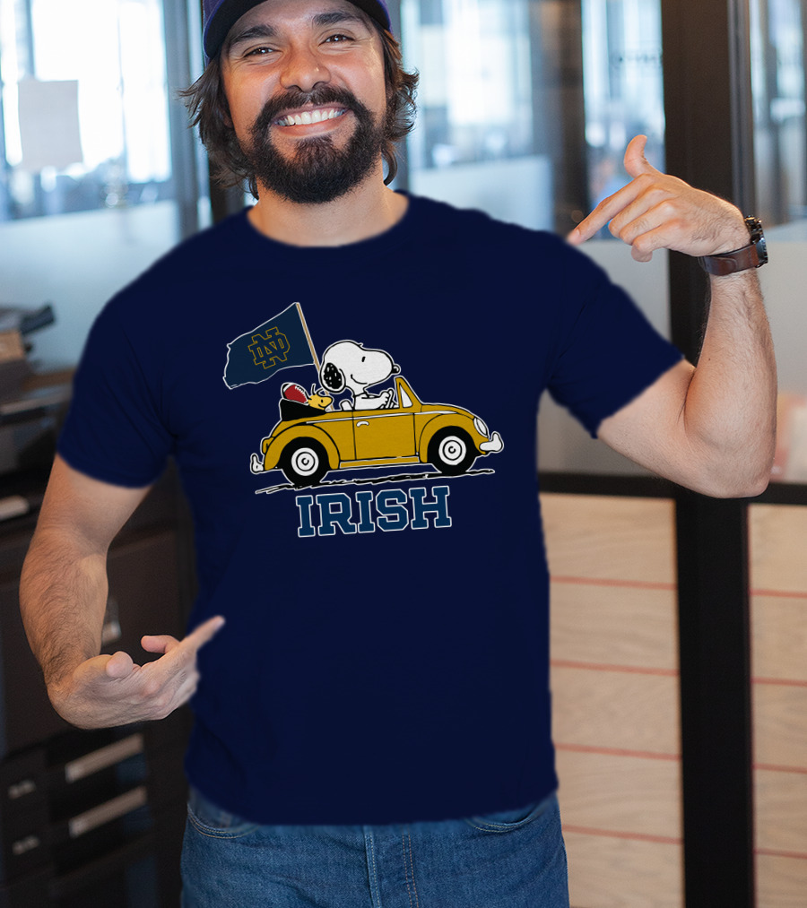 Notre Dame Fighting Irish Snoopy Driving Car With Flag T-Shirt