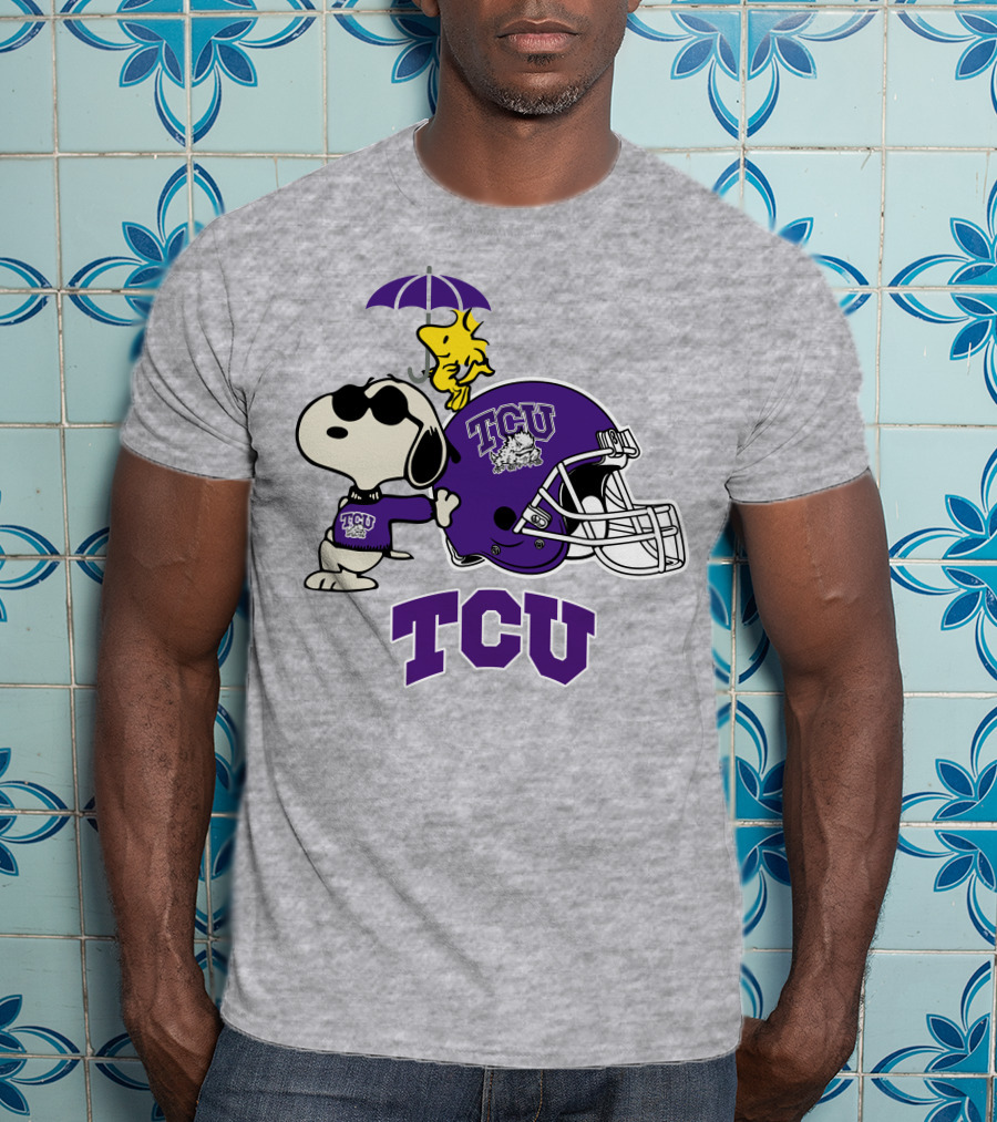 TCU Horned Frogs Snoopy Woodstock Helmet Football T-Shirt