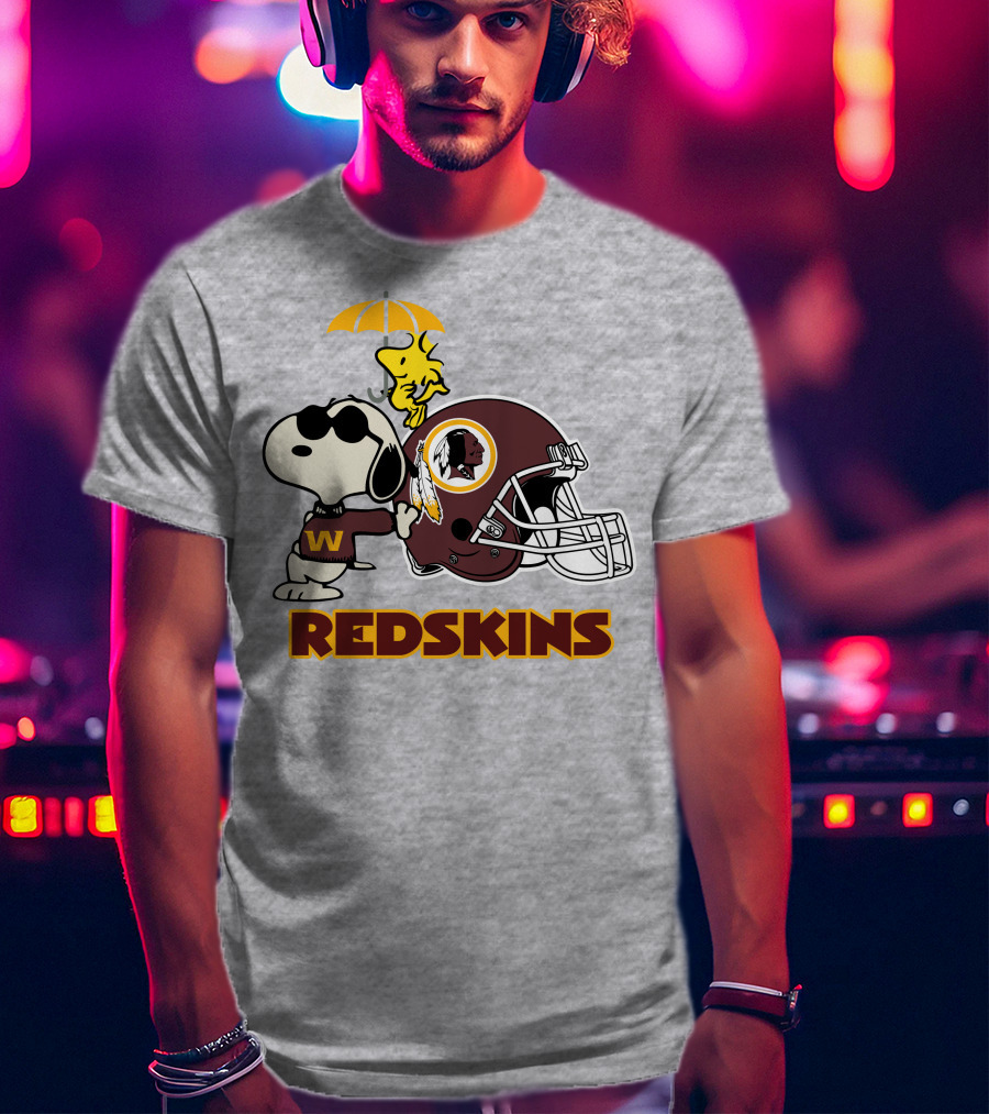 Snoopy Woodstock Redskins Helmet Washington Football Team T-Shirt