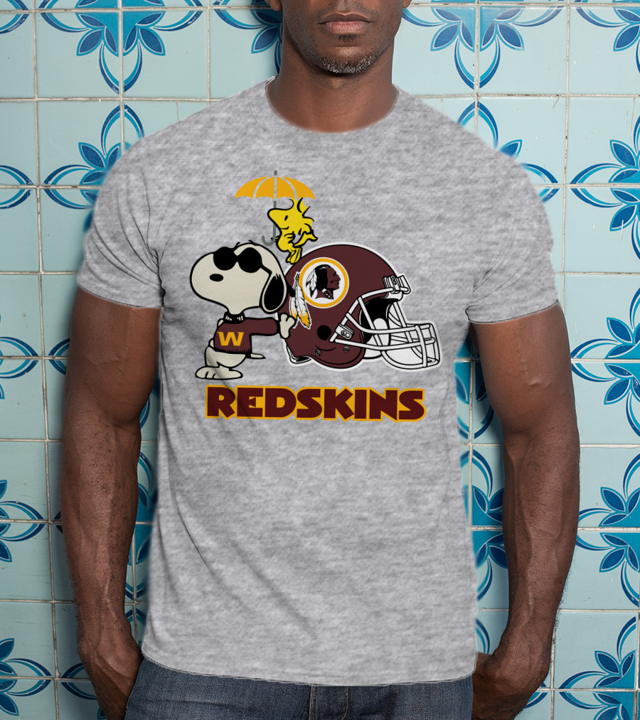 Snoopy Woodstock Redskins Helmet Washington Football Team T-Shirt