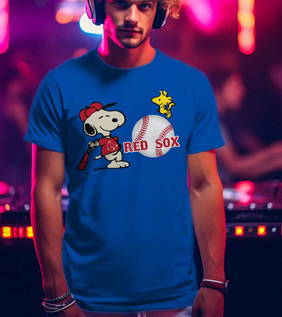 Snoopy Woodstock Boston Red Sox Baseball Peanuts T-Shirt