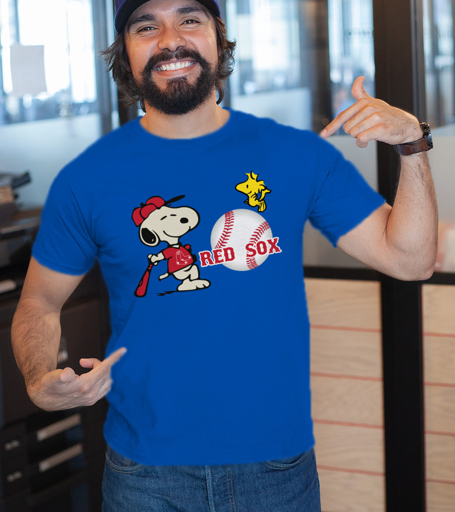 Snoopy Woodstock Boston Red Sox Baseball Peanuts T-Shirt