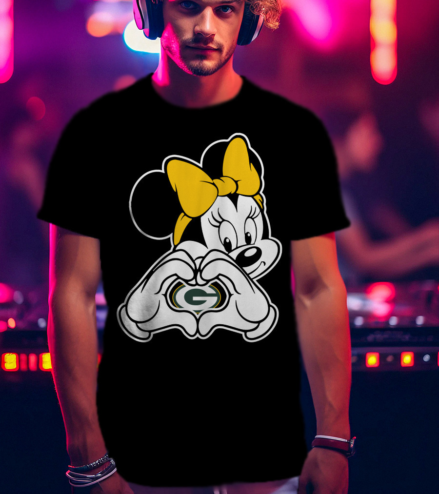 Minnie Mouse Green Bay Packers Heart Hands T-Shirt