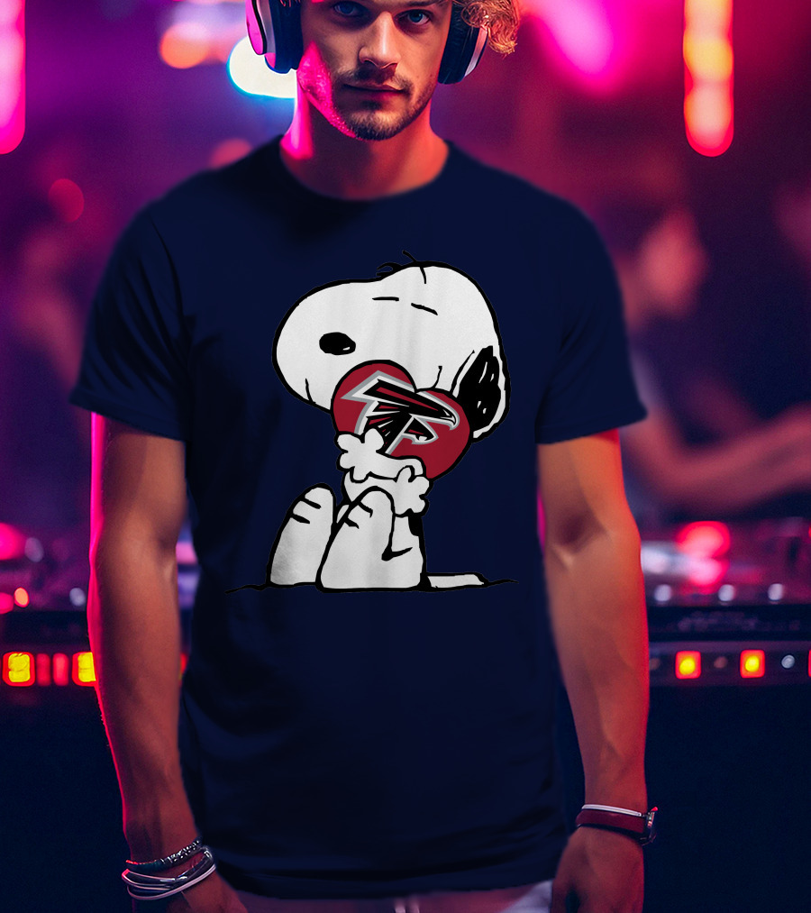 Snoopy Atlanta Falcons Logo Heart Hug T-Shirt
