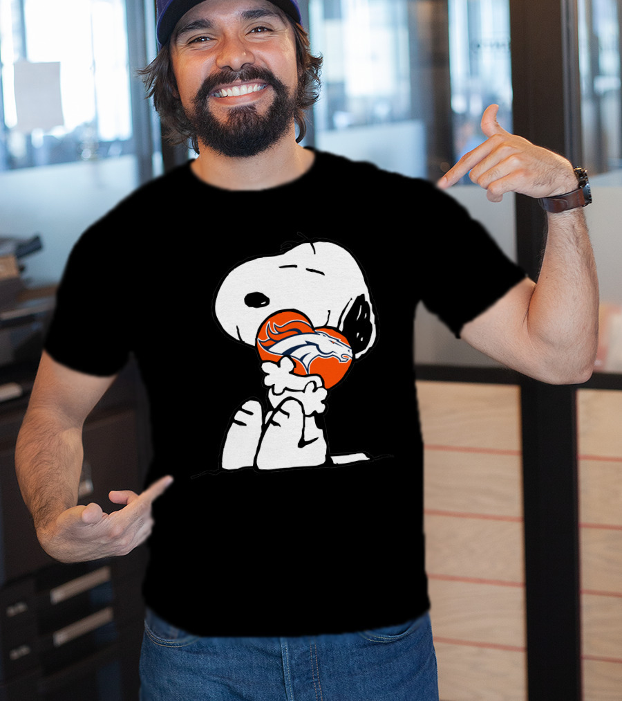 Snoopy Hugging Denver Broncos Football T-Shirt