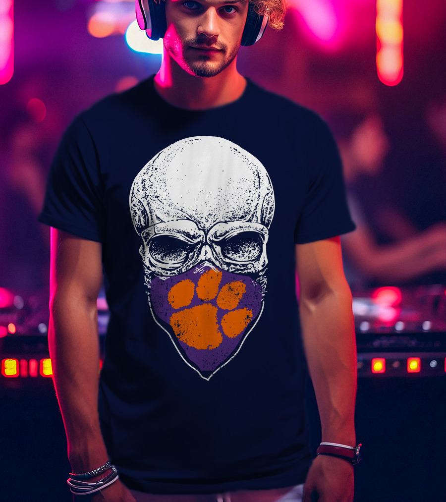 Clemson Tigers Skull With Paw Print Bandana T-Shirt