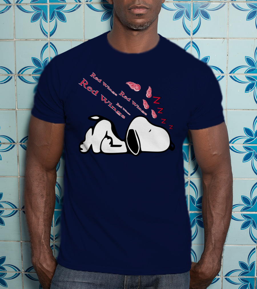 Red Wings Detroit Peanuts Snoopy Sleeping Hockey Team T-Shirt