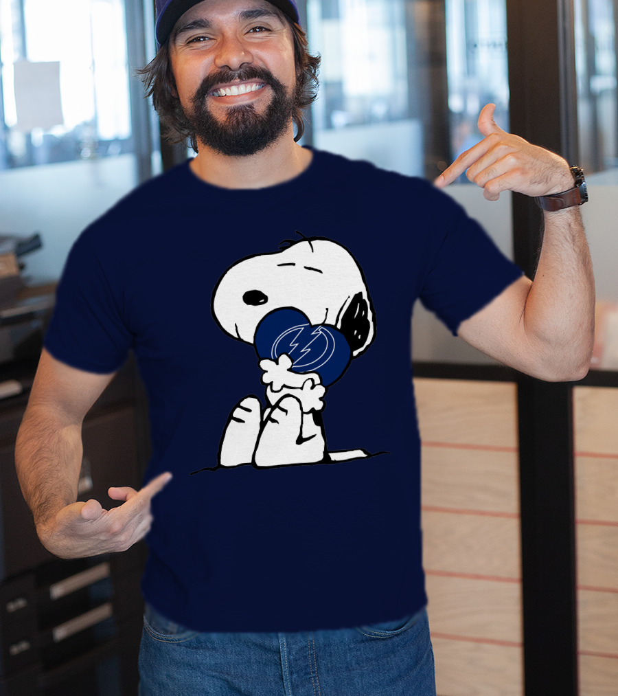 Tampa Bay Lightning Snoopy Hugging Heart T-Shirt