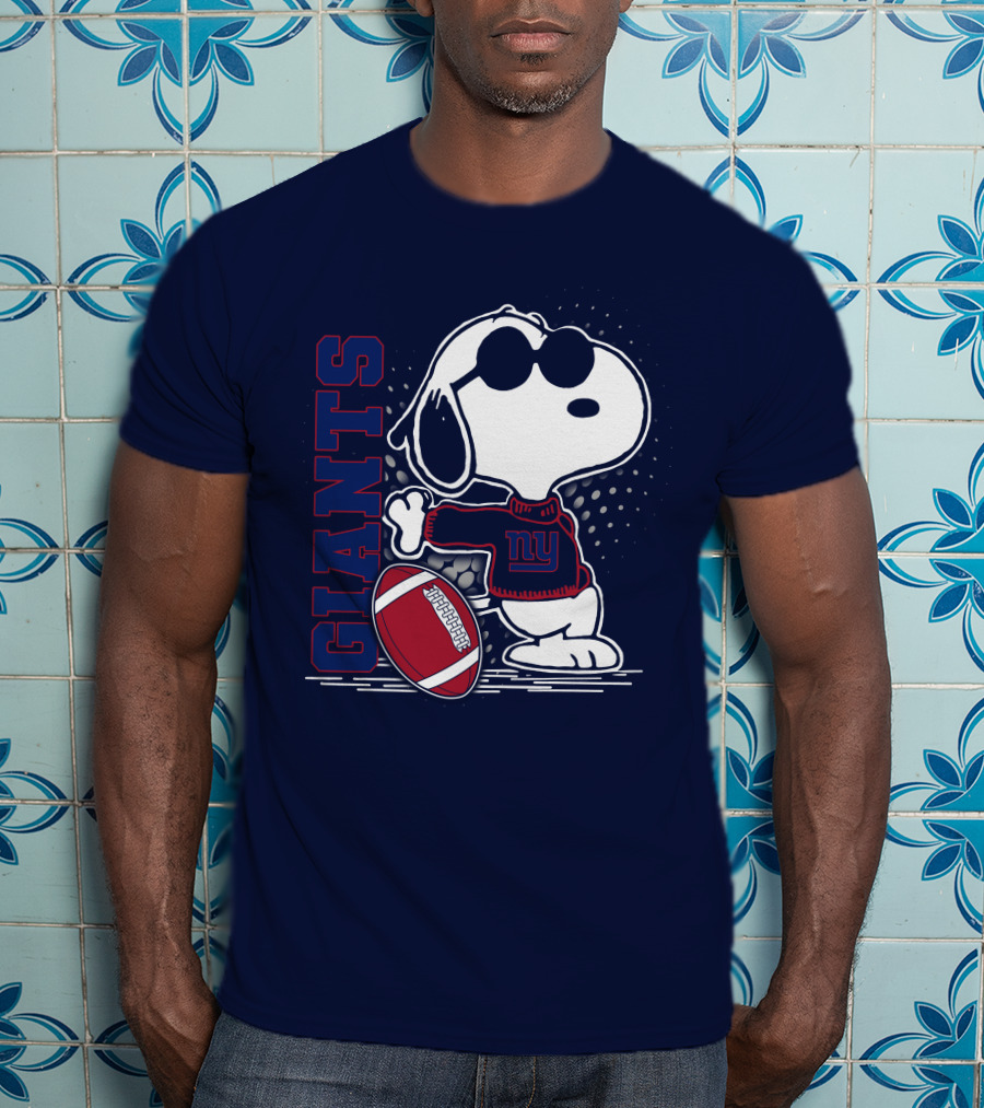 New York Giants Snoopy Football Player Fun Fanwear T-Shirt