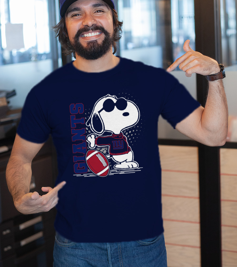 New York Giants Snoopy Football Player Fun Fanwear T-Shirt