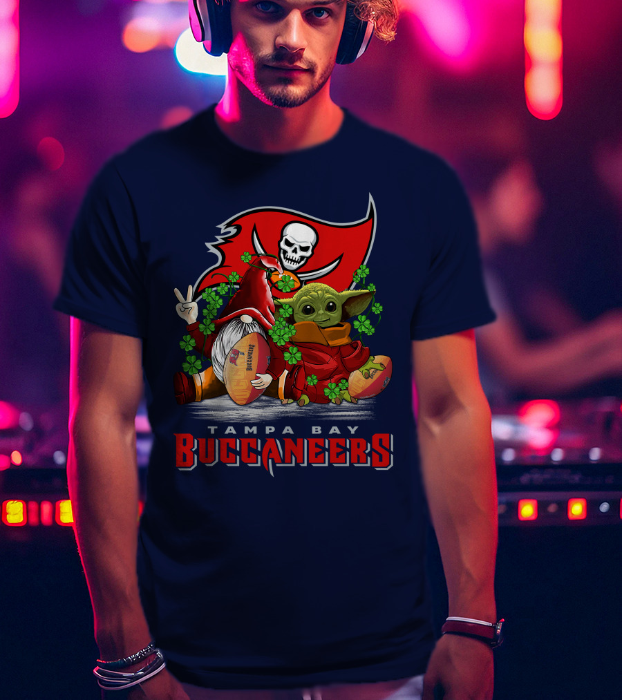 Tampa Bay Buccaneers Gnome And Baby Alien Football Peace T-Shirt