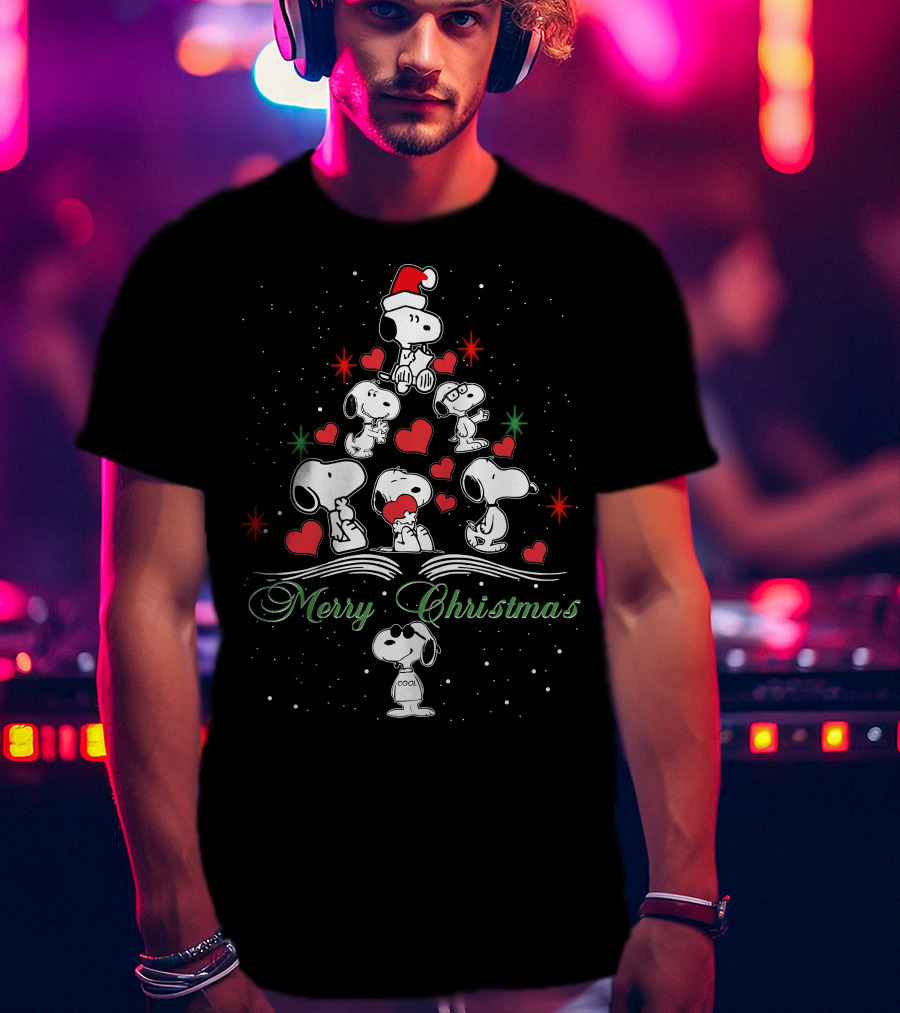 Merry Christmas Snoopy Tree Hearts T-Shirt