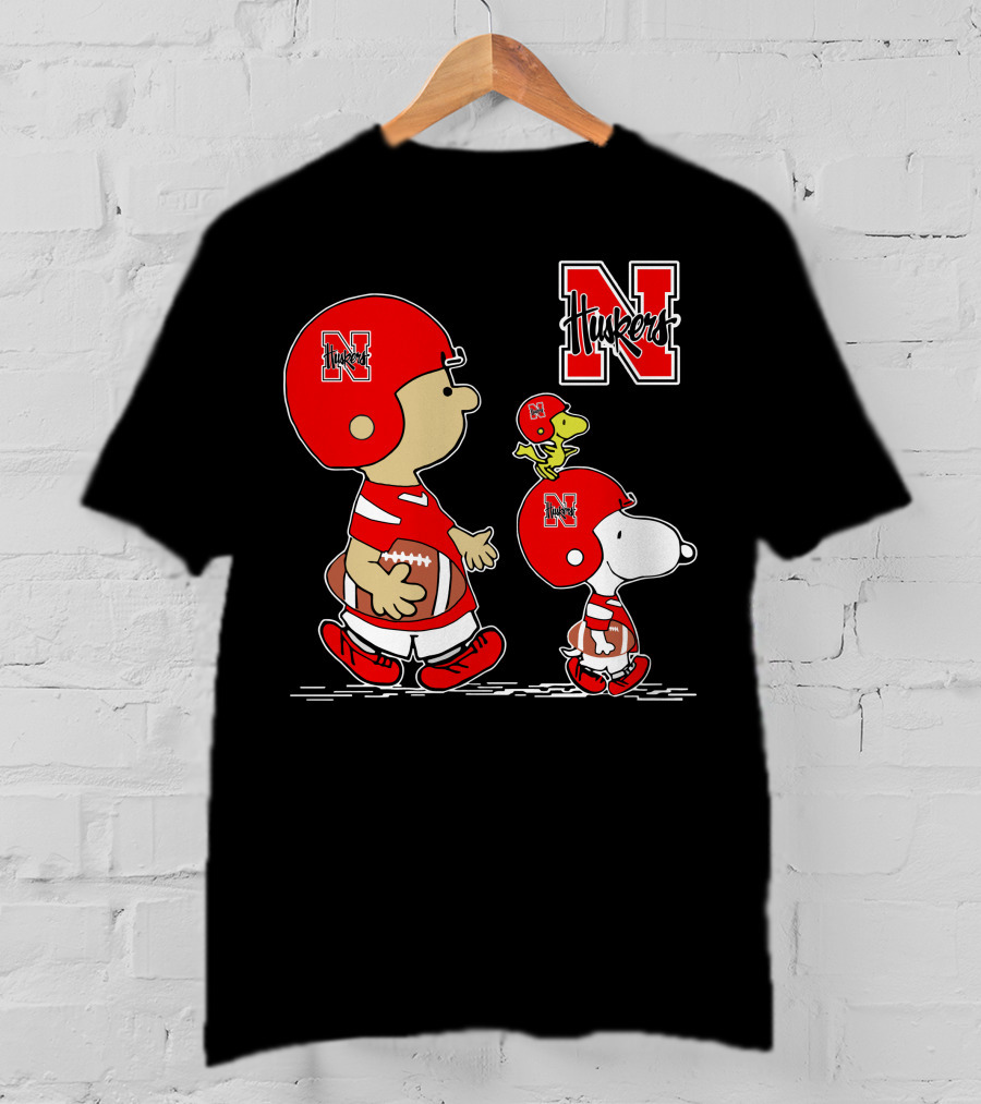 Nebraska Cornhuskers Huskers N Football Peanuts Characters T-Shirt