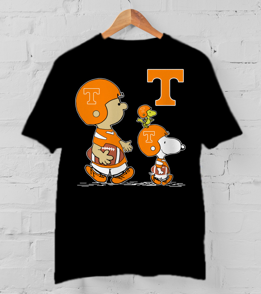 Tennessee Volunteers Peanuts Characters Football Helmet Charlie Brown Snoopy Woodstock T-Shirt