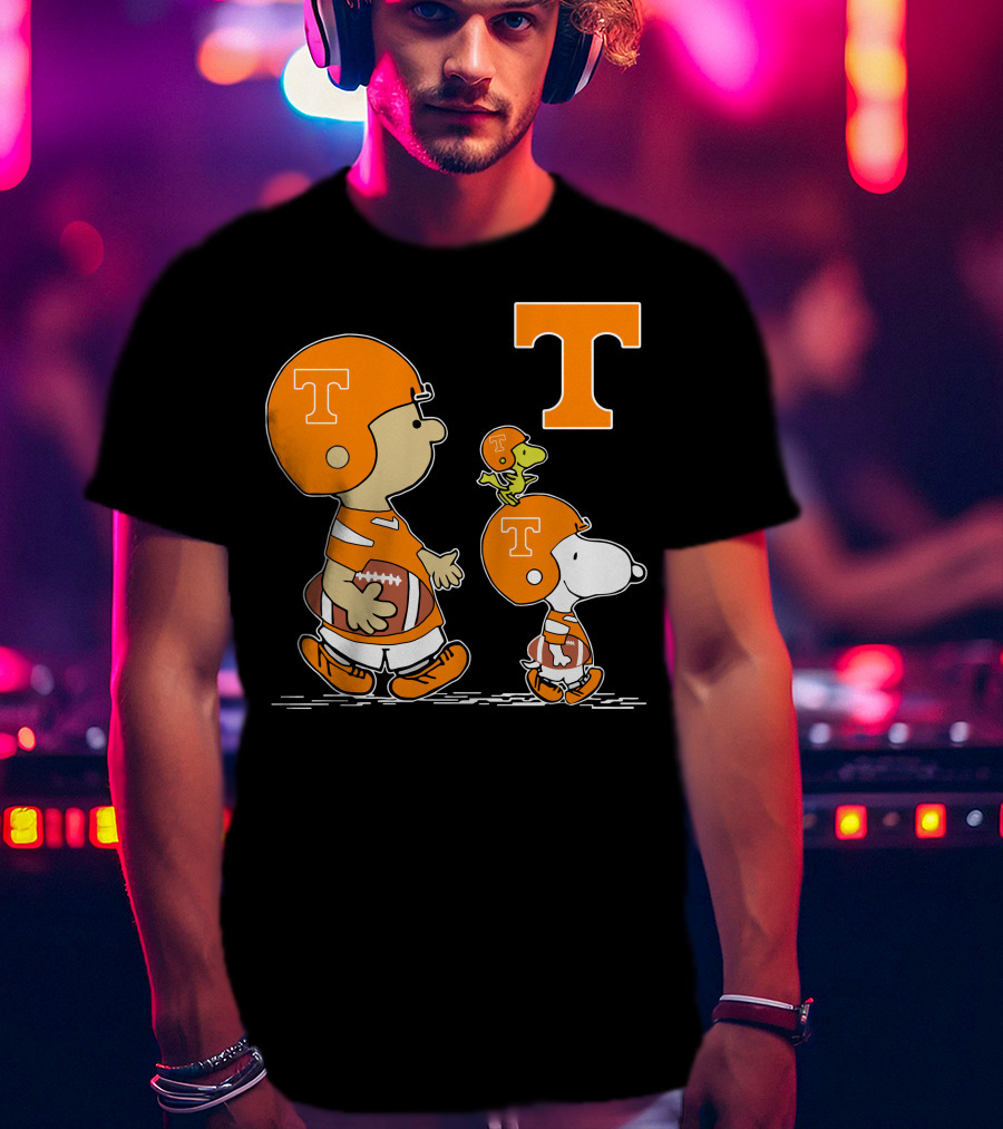 Tennessee Volunteers Peanuts Characters Football Helmet Charlie Brown Snoopy Woodstock T-Shirt