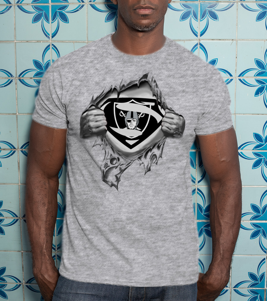 Oakland Raiders Superman Logo Shield Burst T-Shirt
