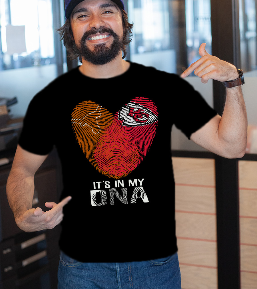 Texas Longhorns Kansas City Chiefs It's In My Dna Fingerprint Heart T-Shirt