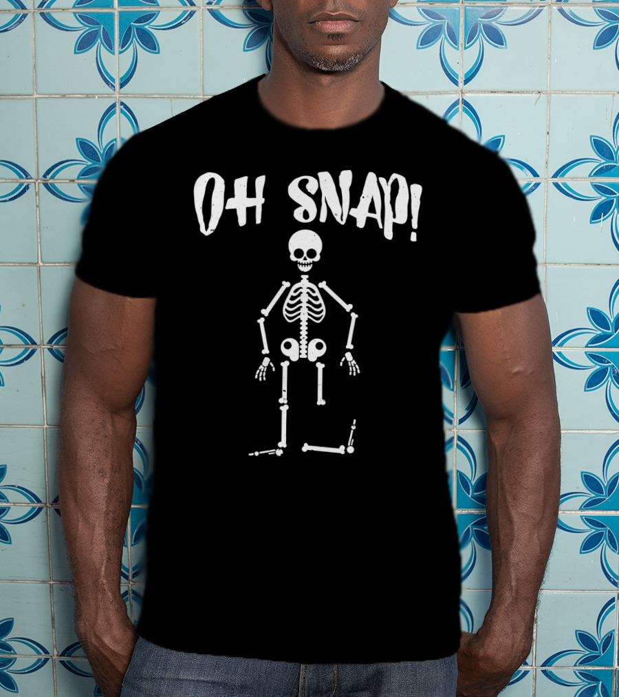 Oh Snap Funny Halloween Skeleton Style With Missing Leg T-Shirt