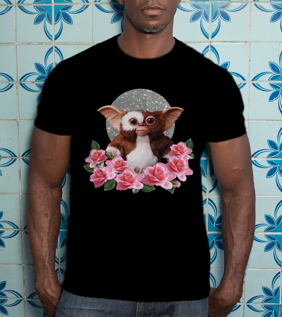Mogwai Gizmo Glitter Moon With Pink Roses T-Shirt