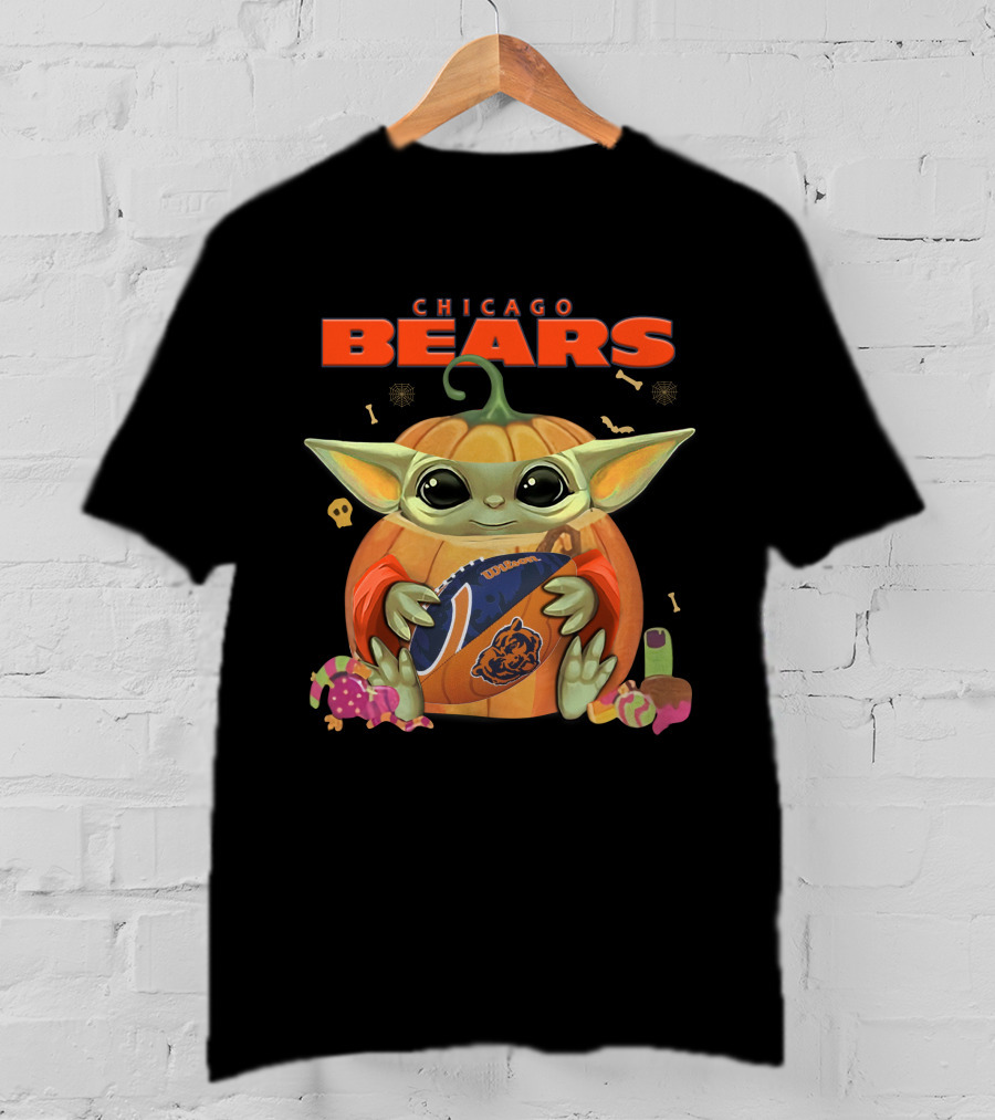 Chicago Bears Baby Yoda Halloween Football T-Shirt