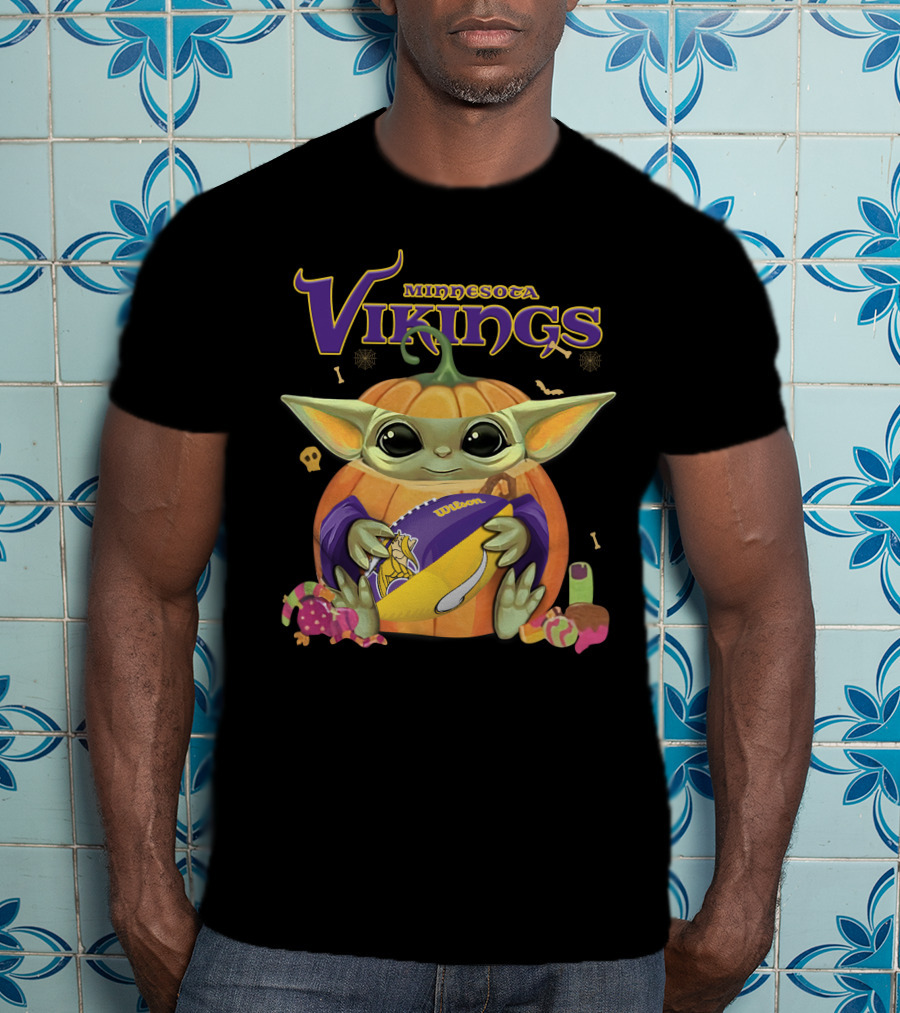 Yoda Minnesota Vikings Halloween Football Pumpkin T-Shirt